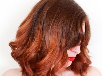 Red hair ombre highlights - Garnier