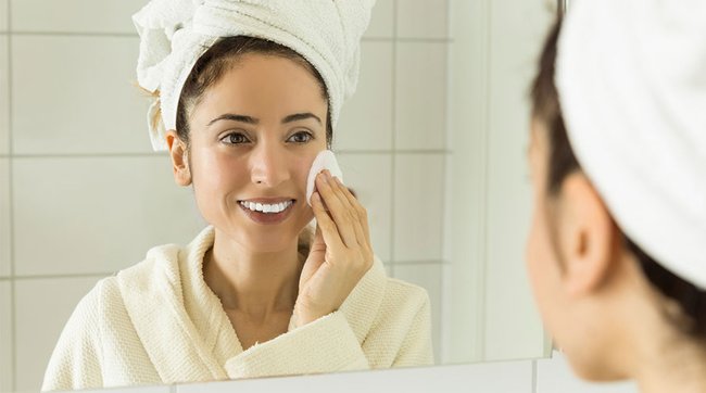 How To Wash Your Face The Right Way Skin Care Tips Garnier